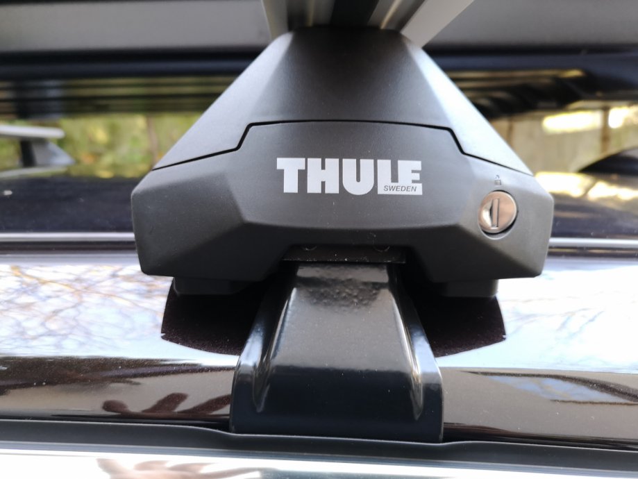 Base Thule Evo Clamp 7105 - Pies de soporte de carga para portaequipajes de techo