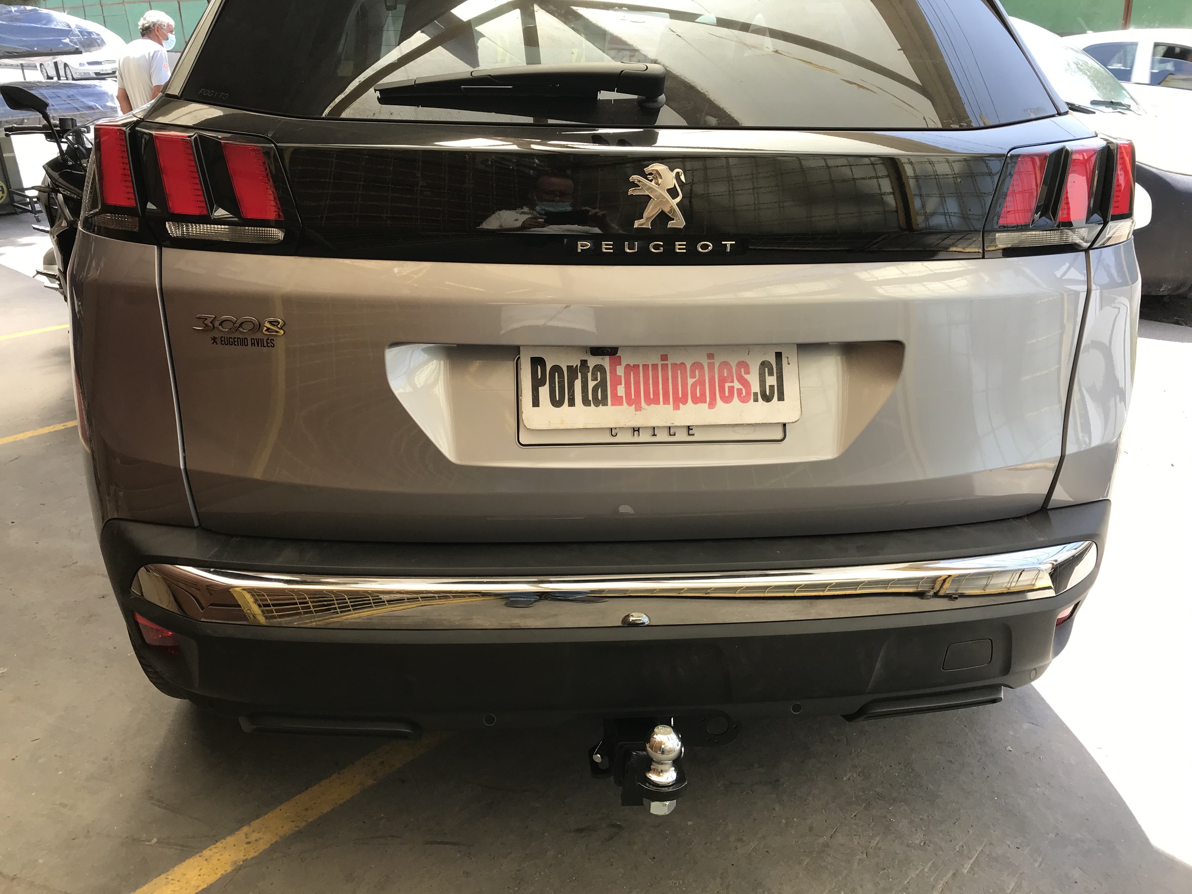 Enganche Americano AEROVAN para Peugeot 3008